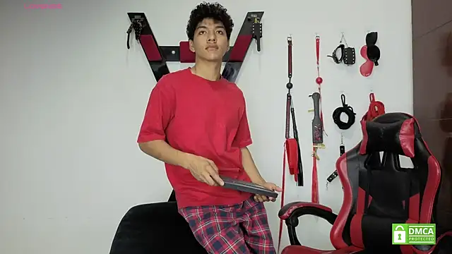 Maximiliano Young online show from 07-13-26, 12:41