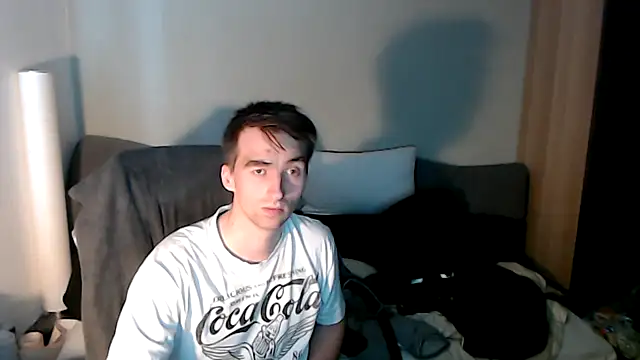 Snapshot of xFlorian21x chatting on 06-17-26, 06:20 xFlorian21x online show from 06-17-26, 06:20