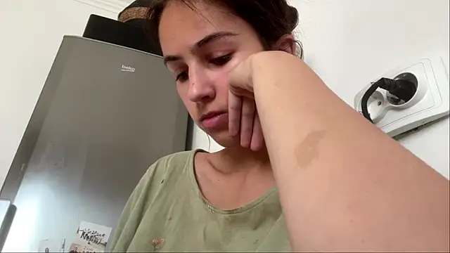 Snapshot of SindyKay chatting on 07-16-26, 05:46 SindyKay online show from 07-16-26, 05:46