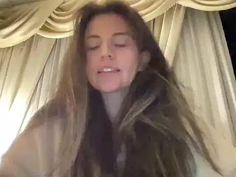 Snapshot of Peaches0777 chatting on 06-22-26, 12:35 Peaches0777 online show from 06-22-26, 12:35