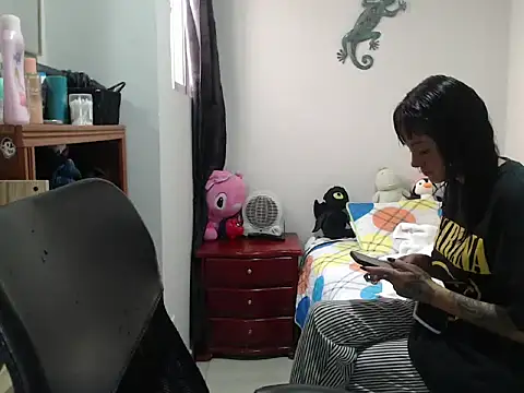 hanya23  online show from 06-11-26, 07:56