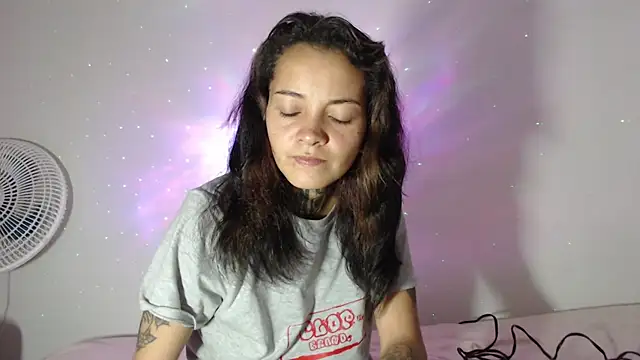 hanya23  online show from 06-30-26, 12:44