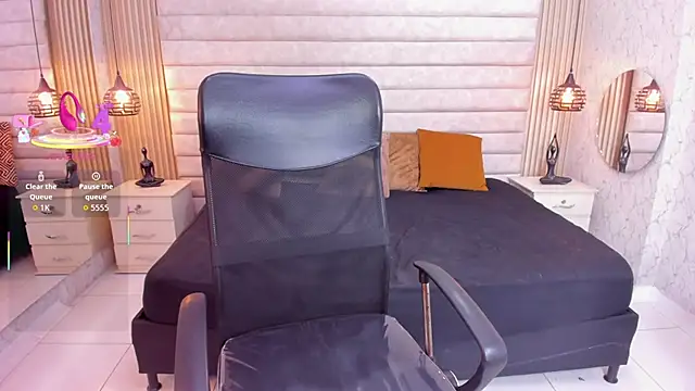 Snapshot of Cloe_Monroee_ chatting on 06-12-26, 07:46 Cloe Monroee online show from 06-12-26, 07:46