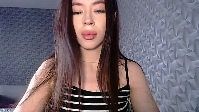 Snapshot of lu_dominationn chatting on 06-29-26, 01:33 lu dominationn online show from 06-29-26, 01:33