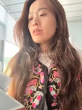 Snapshot of saozi666 chatting on 06-18-26, 09:14 saozi666 online show from 06-18-26, 09:14