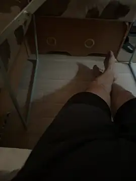 Snapshot of Pierre20cm21ans chatting on 06-18-26, 06:45 Pierre20cm21ans online show from 06-18-26, 06:45