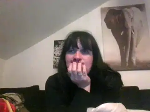 Snapshot of sexujuly88 chatting on 10-12-25, 08:30 sexujuly88 online show from 10-12-25, 08:30