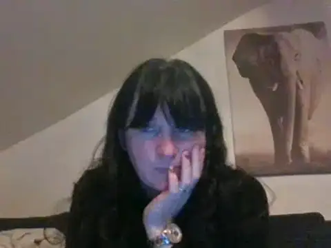 Snapshot of sexujuly88 chatting on 11-06-25, 10:21 sexujuly88 online show from 11-06-25, 10:21