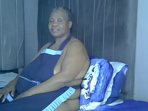Snapshot of naughtymilf2026 chatting on 06-05-26, 04:35 naughtymilf2026 online show from 06-05-26, 04:35