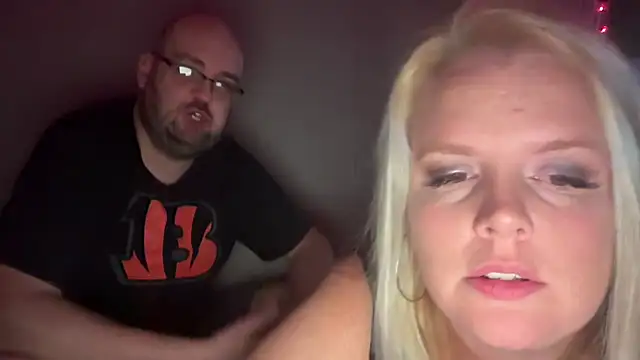 Snapshot of Girthdaddy9 chatting on 06-28-26, 04:07 Girthdaddy9 online show from 06-28-26, 04:07