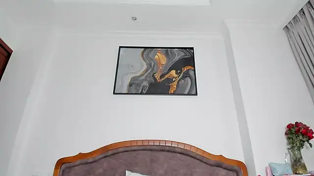 Snapshot of SofiClimbing chatting on 10-06-25, 06:22 SofiClimbing online show from 10-06-25, 06:22