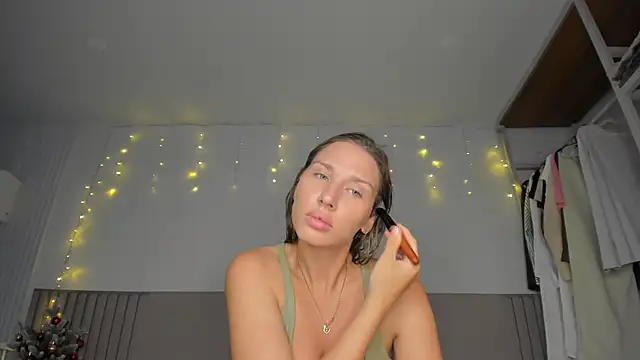 Snapshot of SofiClimbing chatting on 02-01-26, 03:16 SofiClimbing online show from 02-01-26, 03:16