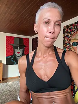 Snapshot of GymQueenCarmen chatting on 07-19-26, 05:11 GymQueenCarmen online show from 07-19-26, 05:11