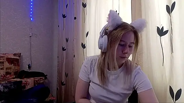 Snapshot of NikiFray chatting on 06-01-26, 02:08 NikiFray online show from 06-01-26, 02:08