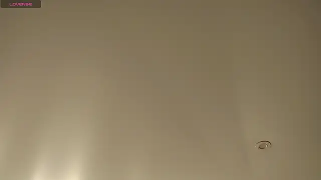 Snapshot of AlanaHurd_ chatting on 06-10-26, 04:06 AlanaHurd online show from 06-10-26, 04:06