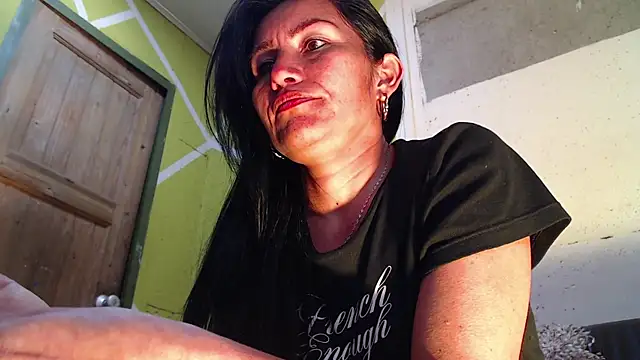 Nicolsweet  online show from 07-04-26, 03:45
