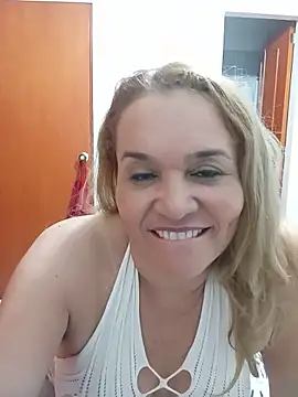 Snapshot of Sara_hilton02 chatting on 06-18-26, 02:12 Sara hilton02 online show from 06-18-26, 02:12