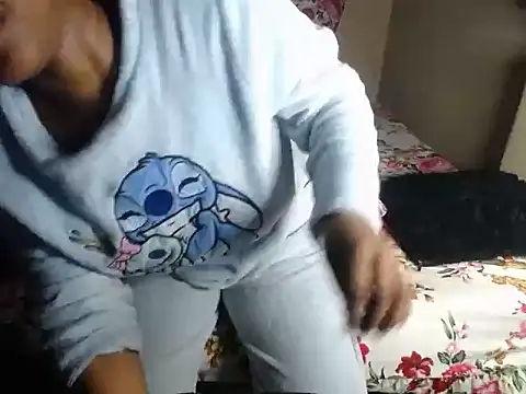 Snapshot of Thickmisspearl23 chatting on 06-26-26, 11:09 Thickmisspearl23 online show from 06-26-26, 11:09