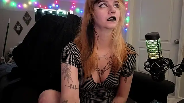 inarafoxxx  online show from 07-19-26, 06:33