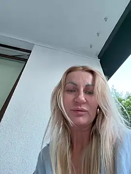 Snapshot of Margerita69 chatting on 06-06-26, 06:23 Margerita69 online show from 06-06-26, 06:23