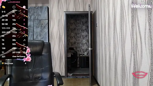 Yevgeshka-Milashka online show from 10-28-25, 07:12