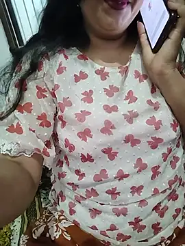 Snapshot of simran_khan90 chatting on 06-02-26, 09:44 simran khan90 online show from 06-02-26, 09:44