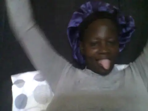 Snapshot of Angelbee_ chatting on 08-02-26, 06:56 Angelbee online show from 08-02-26, 06:56