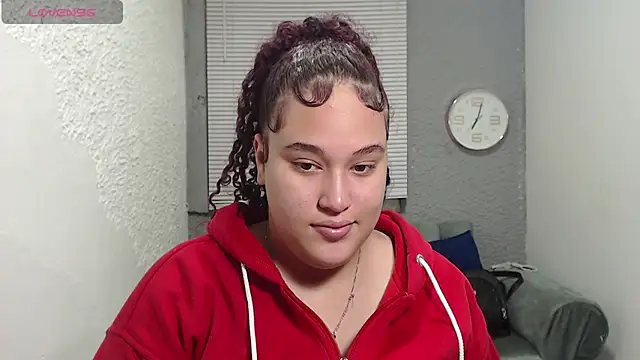 Snapshot of leilasosexy chatting on 06-22-26, 12:24 leilasosexy online show from 06-22-26, 12:24