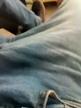 Snapshot of Singlemaleforcouples chatting on 12-15-24, 11:34 Singlemaleforcouples online show from 12-15-24, 11:34