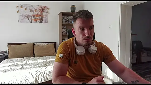 MidnightGaming online show from 06-08-26, 03:56
