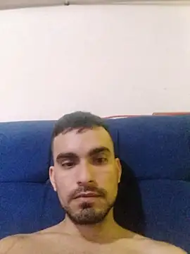 Snapshot of Killiam_boy chatting on 07-08-26, 03:38 Killiam boy online show from 07-08-26, 03:38