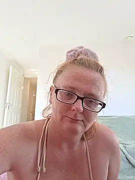 Naughtybutnicedaisy online show from 06-26-26, 04:44