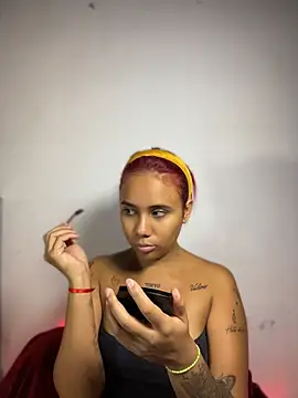 PrettyKittyAGT online show from 06-09-26, 05:24