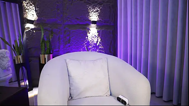 AlegraBrown online show from 06-06-26, 10:58