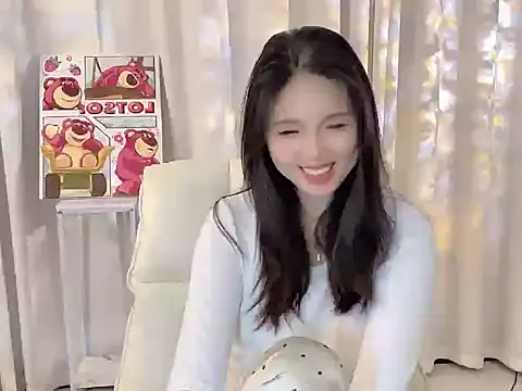 Snapshot of xiao--su chatting on 06-26-26, 06:18 xiao--su online show from 06-26-26, 06:18
