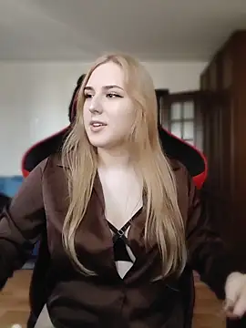 -RosaLee- online show from 06-16-26, 04:15