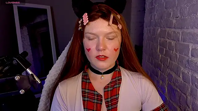 AuroraGlo online show from 06-06-26, 08:57