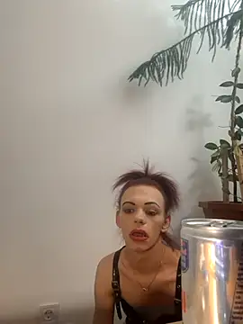 translady19 online show from 06-19-26, 12:48