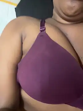 Snapshot of Mariyamike chatting on 06-11-26, 06:50 Mariyamike online show from 06-11-26, 06:50