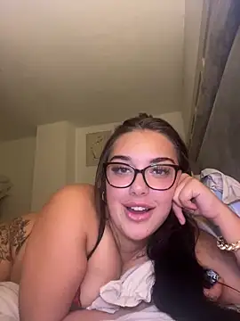 Snapshot of Maceysea_ chatting on 06-04-26, 11:33 Maceysea online show from 06-04-26, 11:33