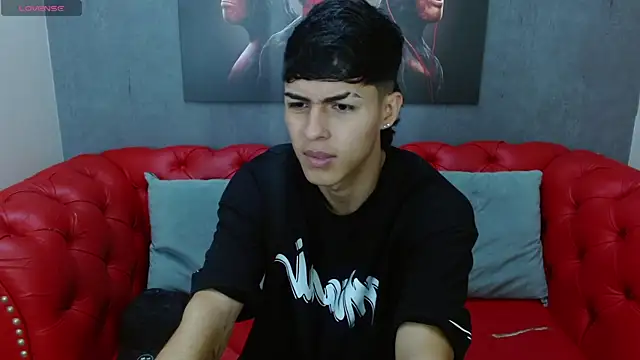 Snapshot of Axel_Mendozaa chatting on 06-08-26, 04:29 Axel Mendozaa online show from 06-08-26, 04:29