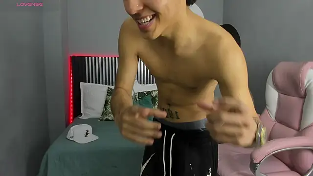 Snapshot of Axel_Mendozaa chatting on 06-09-26, 07:58 Axel Mendozaa online show from 06-09-26, 07:58