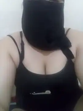 Snapshot of daloua_sexy chatting on 06-06-26, 10:47 daloua sexy online show from 06-06-26, 10:47