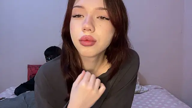 moonlure online show from 07-18-26, 10:24