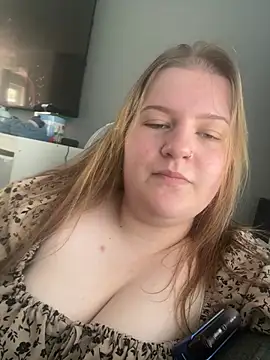 Curvy Vanilla online show from 06-23-26, 12:47