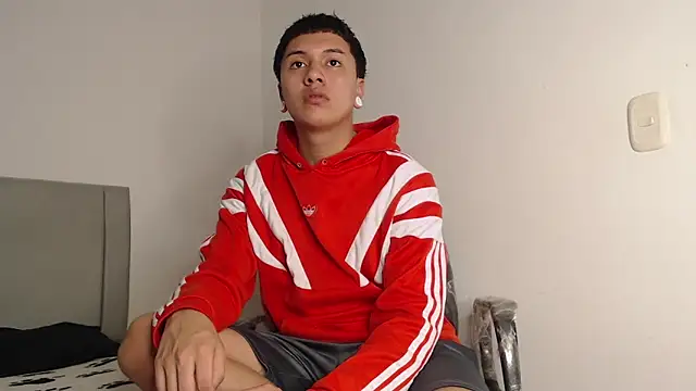 Owenn  blueee online show from 06-12-26, 07:02
