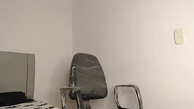 Owenn  blueee online show from 06-15-26, 02:03