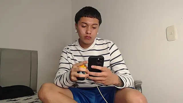 Owenn  blueee online show from 06-16-26, 03:09