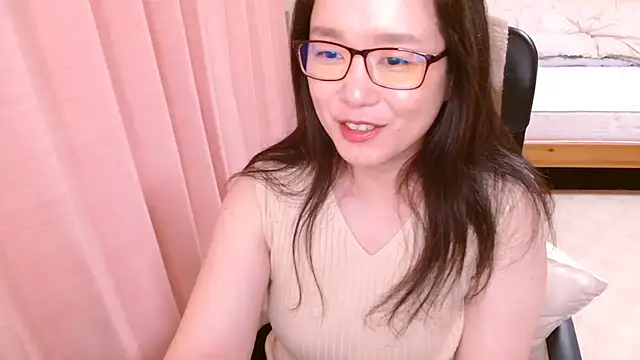 LENA-xo online show from 06-28-26, 07:03