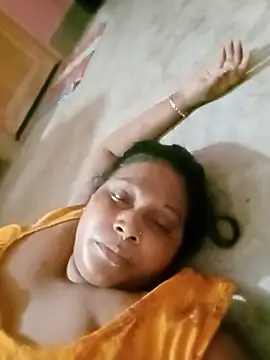 Snapshot of Sampa-hot-boudi chatting on 06-18-26, 12:00 Sampa-hot-boudi online show from 06-18-26, 12:00